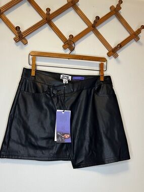 Black Faux Leather Women’s Mini Skirt